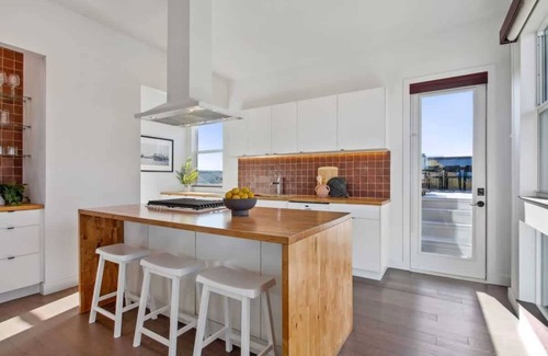 Saint Thomas Development House | Contemporary Home | Hot Tub + Rooftop Deck