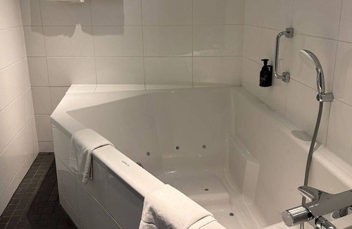 Municipality of Etten-Leur Hotel | Contemporary Hotel with Easy Access to Breda and Rotterdam! Indoor Pool!