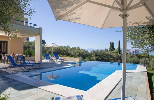 Gouvia Villa | Contemporary & Modern 4 Bedroom Villa | GOUVIA