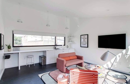 Downtown Louisville Apartment | Contemporary Studio in NuLu Arts District