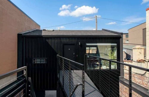 Downtown Louisville Apartment | Contemporary Studio in NuLu Arts District