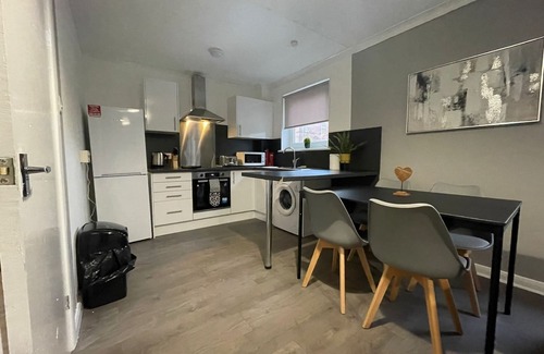Coatbridge House | Contemporary Three Bed Apartment in Coatbridge