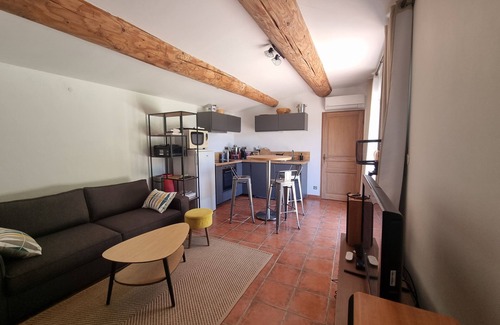 Jonquieres Villa | Contemporary villa with studio and private pool.