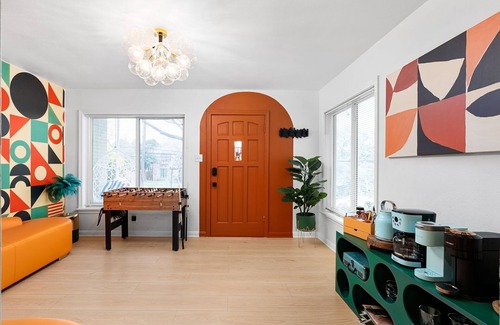 Greater South River City House | Content Casa Near Bars DT SAUNA Hot Tub