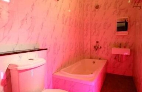 Vadanemelli House | Continental bay inn