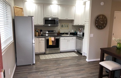Deer Valley Apartment | CONVENIENTLY LOCATED ONE BEDROOM APARTMENT IN NORTH PHOENIX