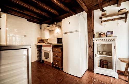 Santa Maria de los Caballeros House | Converted barn in Spain