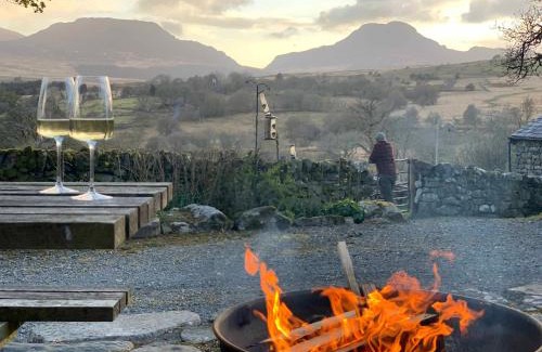 Snowdonia National Park Area House | Converted barn, perfect MTB break, Coed y Brenin
