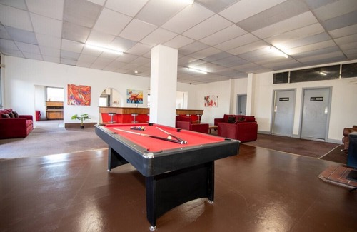 Finley House | Converted Country Pub with Accommodation, Sleeps 20+