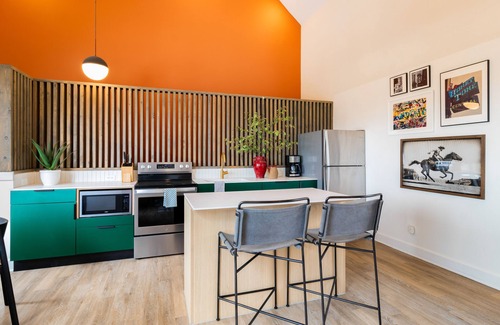Buena Vista Apartment | Conway B203 by AvantStay | Private Balcony, Near Broadway