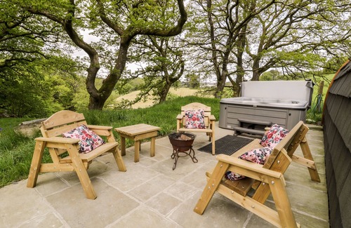 Snowdonia National Park Cottage | CONWY POD, family friendly, luxury holiday cottage in Betws-Y-Coed