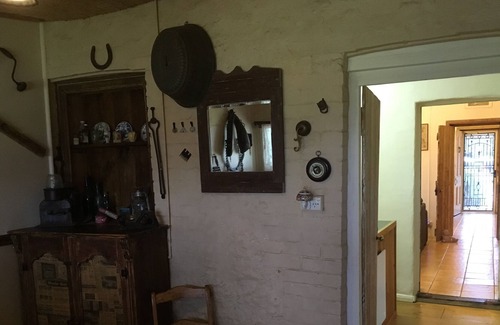 Booyoolie Cottage | CONYNGHAM COTTAGE - located at Gladstone SA. Southern Flinders Ranges.