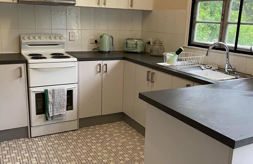Beerwah House | Coochin Cottage, Beerwah