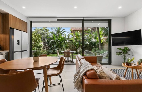 Coogee Apartment | Coogee Beachside Abode #1