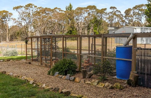 Oberon House | Cooinda, A 3 Bedroom Home Near Mayfield Garden