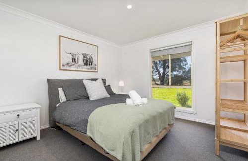 Borenore House | Cooinda Cottage - Beautiful Borenore Farm Stay