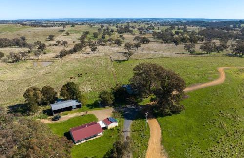 Borenore House | Cooinda Cottage - Beautiful Borenore Farm Stay