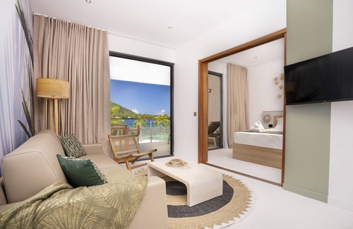 Cook's Bay Hotel | Cook's Bay Hotel and Suites