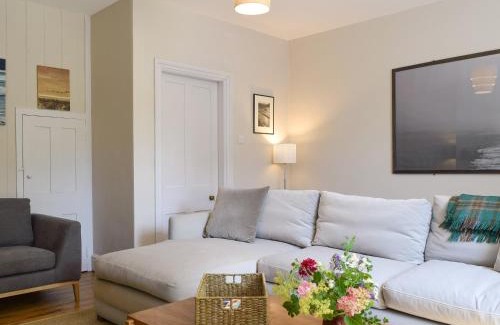 Somerby House | Cooks Cottage