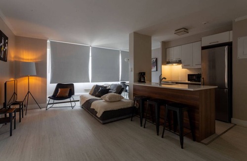Downtown Montreal Apartment | Cool 1-bedroom apartment