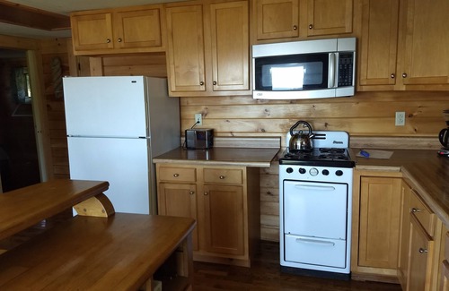 Robbinston Cabin | Cool breezes and no mosquitoes, just feet from the high tide line.