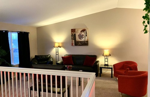 Whittaker House | Cool, Clean and Close to Ann Arbor!