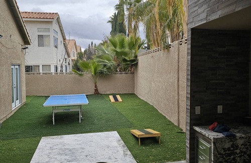 Spring Valley House | Cool house for adults and kids!