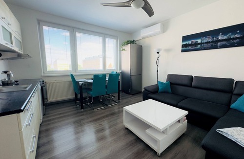 Bratislava Apartment | CoolHue Apartment