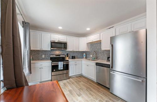 Coolidge Apartment | Coolidge 3bd 2ba upgraded apartment with amenities