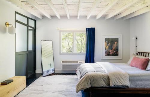 Jeffersonville House | Coop 003