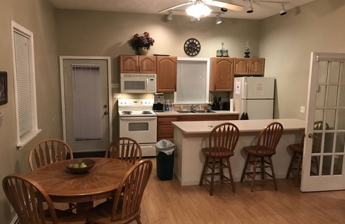 Otego House | Cooperstown Baseball Rentals - CREEKSIDE CHALET