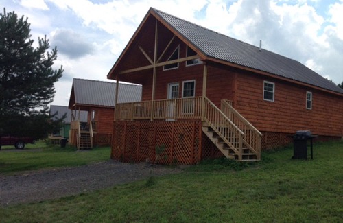 Milford Cabin | Cooperstown Double Play Cabins 4 Near Baseball