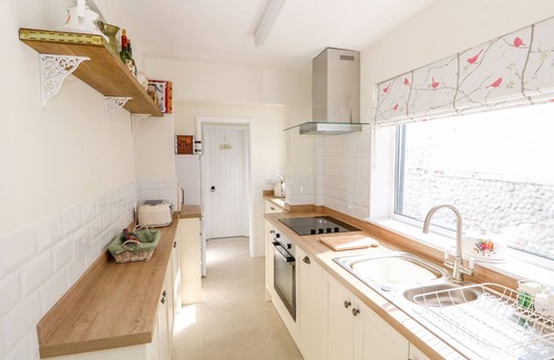 Martham Cottage | COORIE COTTAGE, pet friendly, character holiday cottage in Martham