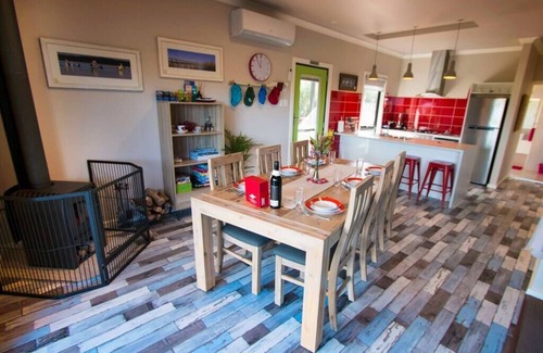 Bonney Cabin | Coorong Cabins - Pelican Cabin