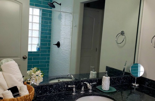 Taft House | Copano waterfront, 300' private fishing pier, huge porch, boat parking, tranquil