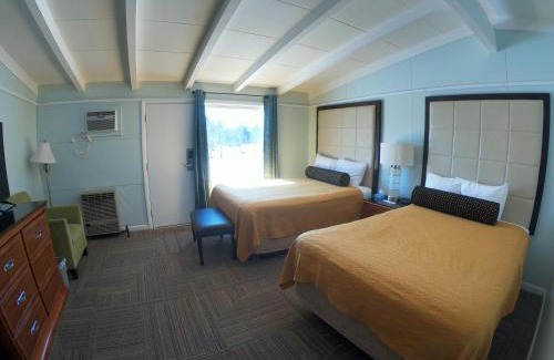 West Brookfield Hotel | Copper Lantern Motor Lodge