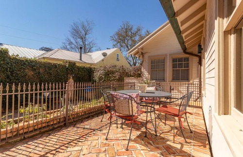 Madisonville Cottage | Coquille Cottage located in Historic Madisonville