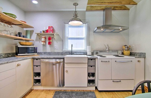 Harborton Cottage | 'Cora's Cottage' Near Chesapeake Bay Access!