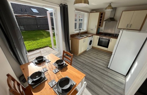Thornaby On Tees House | Coral House is our beautiful home away from home for 5