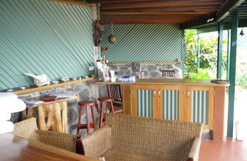 Diwan Ski Chalet | Coral Sea Views