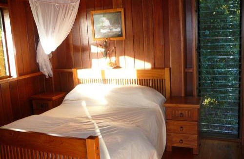 Diwan Ski Chalet | Coral Sea Views