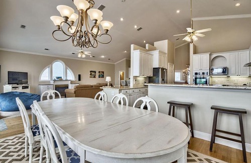 Crystal Shores House | CORAL SHORES by Bliss Beach Rentals