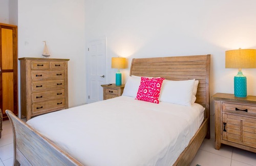 The Valley Apartment | Coralito Bay Suites & Villas
