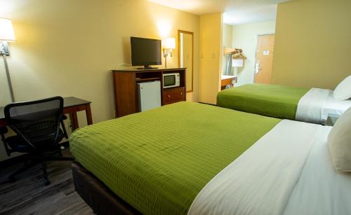 River Falls Hotel | Coratel Inn and Suites By Jasper River Falls
