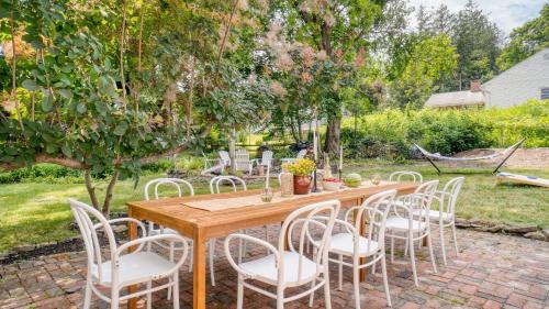 Lee House | Cordelia by AvantStay Amazing Backyard 10mins from Stockbridge