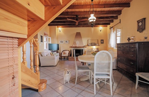Makrata Villa | Corfiot Mountain Villa in Benitses – A Peaceful Escape