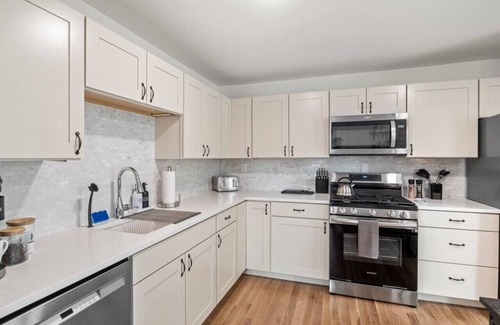 Corn Hill Apartment | Corn Hill Apartment - 2BR