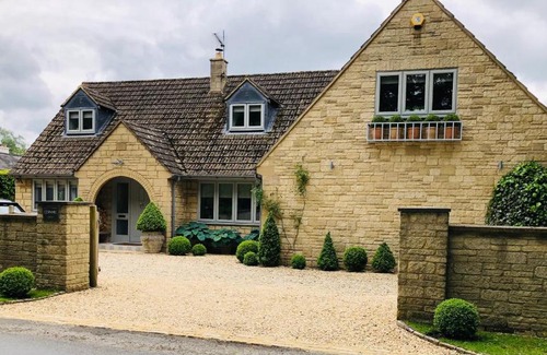 Armscote Bed & Breakfast | Corn Mill Cottage