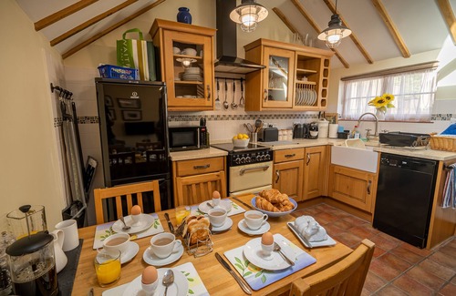 Saxmundham Cottage | Corner Cottage - 4* Rated single-storey Town Cottage close to the Heritage Coast