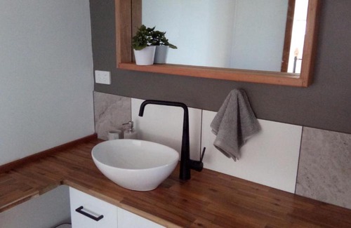 Geneva House | Corner Cottage Rear Studio - Geneva in Kyogle